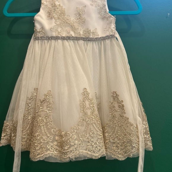 Rare Editions Cream and Gold Formal Dress - Picture 1 of 5